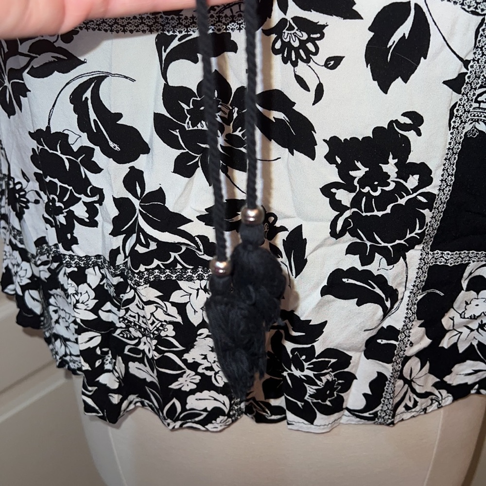 Plus Size Top - Picture 3 of 5